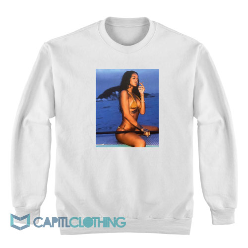 Rihanna-Bikini-In-Brazil-Sweatshirt1